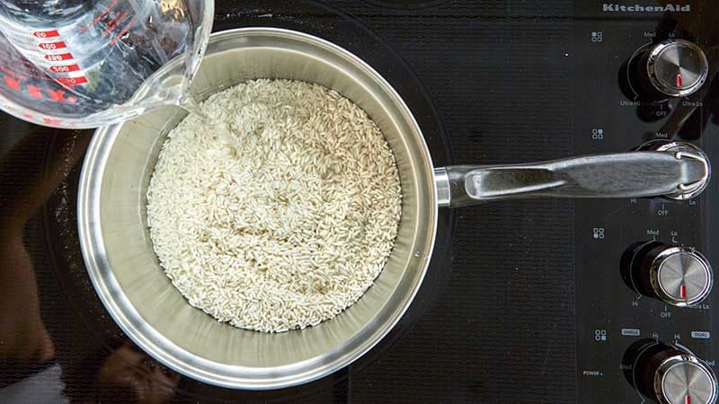 https://www.tablespoon.com/-/media/GMI/Core-Sites/TBSP/Images/Articles/Content/meals/other/how-to-make-sticky-rice-at-home/sticky-rice_09.jpg?sc_lang=en